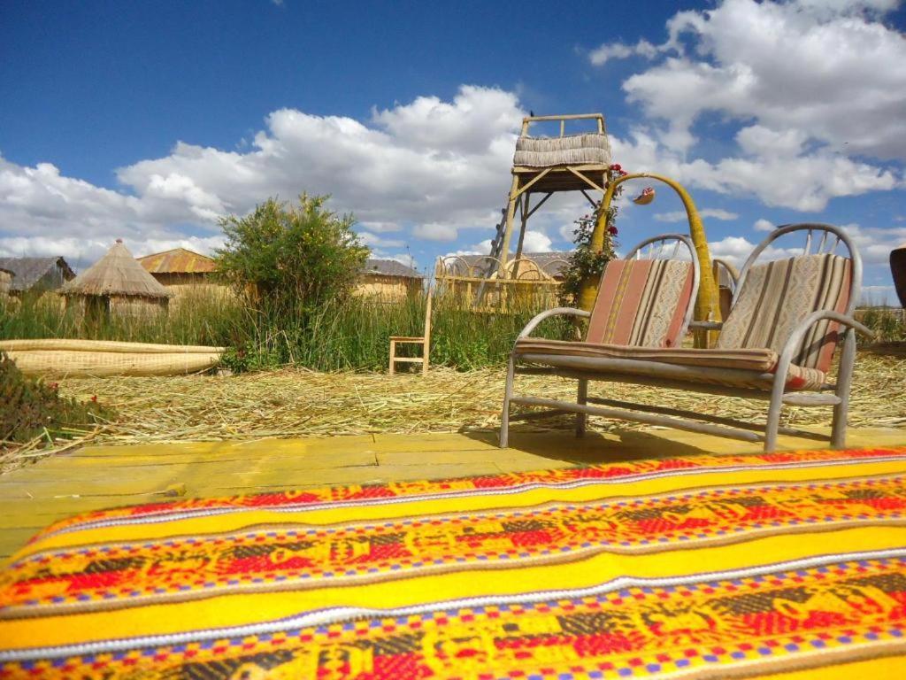 Uros Aruma-Uro On Uros Floating Islands Hotell Puno Eksteriør bilde