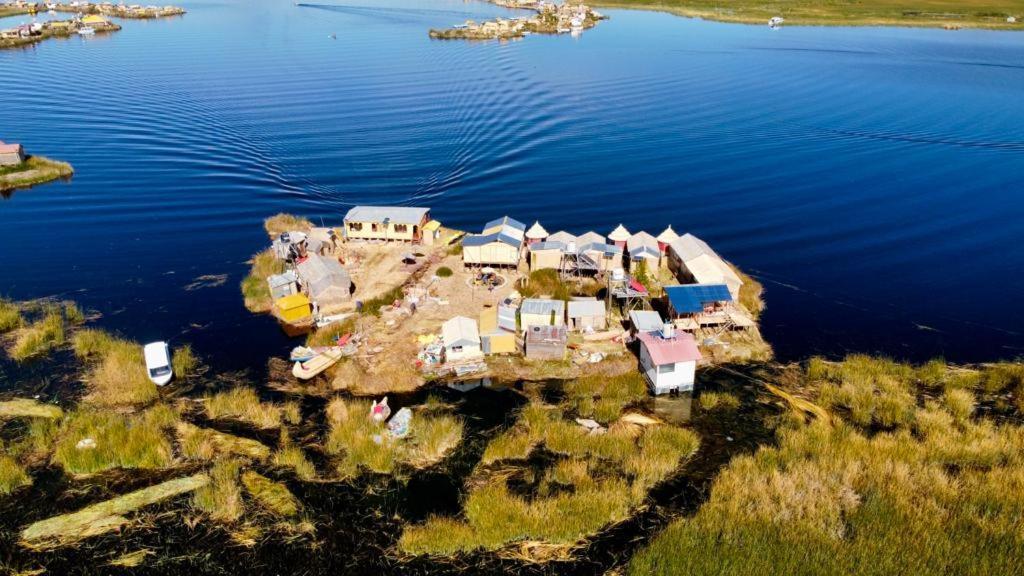 Uros Aruma-Uro On Uros Floating Islands Hotell Puno Eksteriør bilde