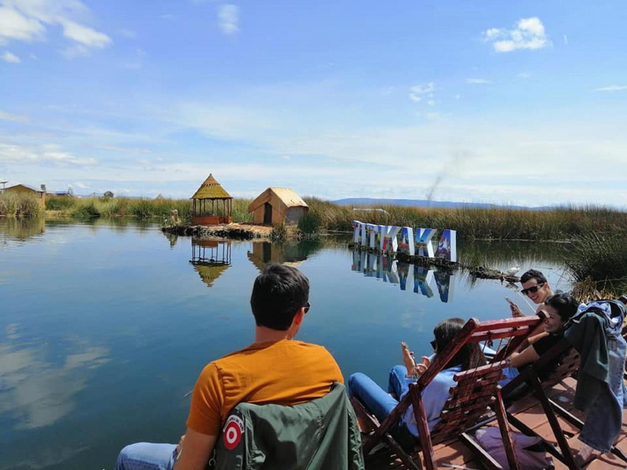 Uros Aruma-Uro On Uros Floating Islands Hotell Puno Eksteriør bilde